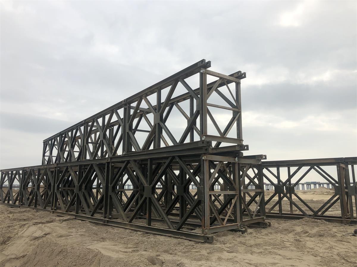 湖南浩潤路橋機(jī)械有限公司,郴州公路鋼橋設(shè)計制造加工,郴州鋼管樁橋梁設(shè)計制造加工 湖南浩潤路橋機(jī)械有限公司,郴州公路鋼橋設(shè)計制造加工,郴州鋼管樁橋梁設(shè)計制造加工