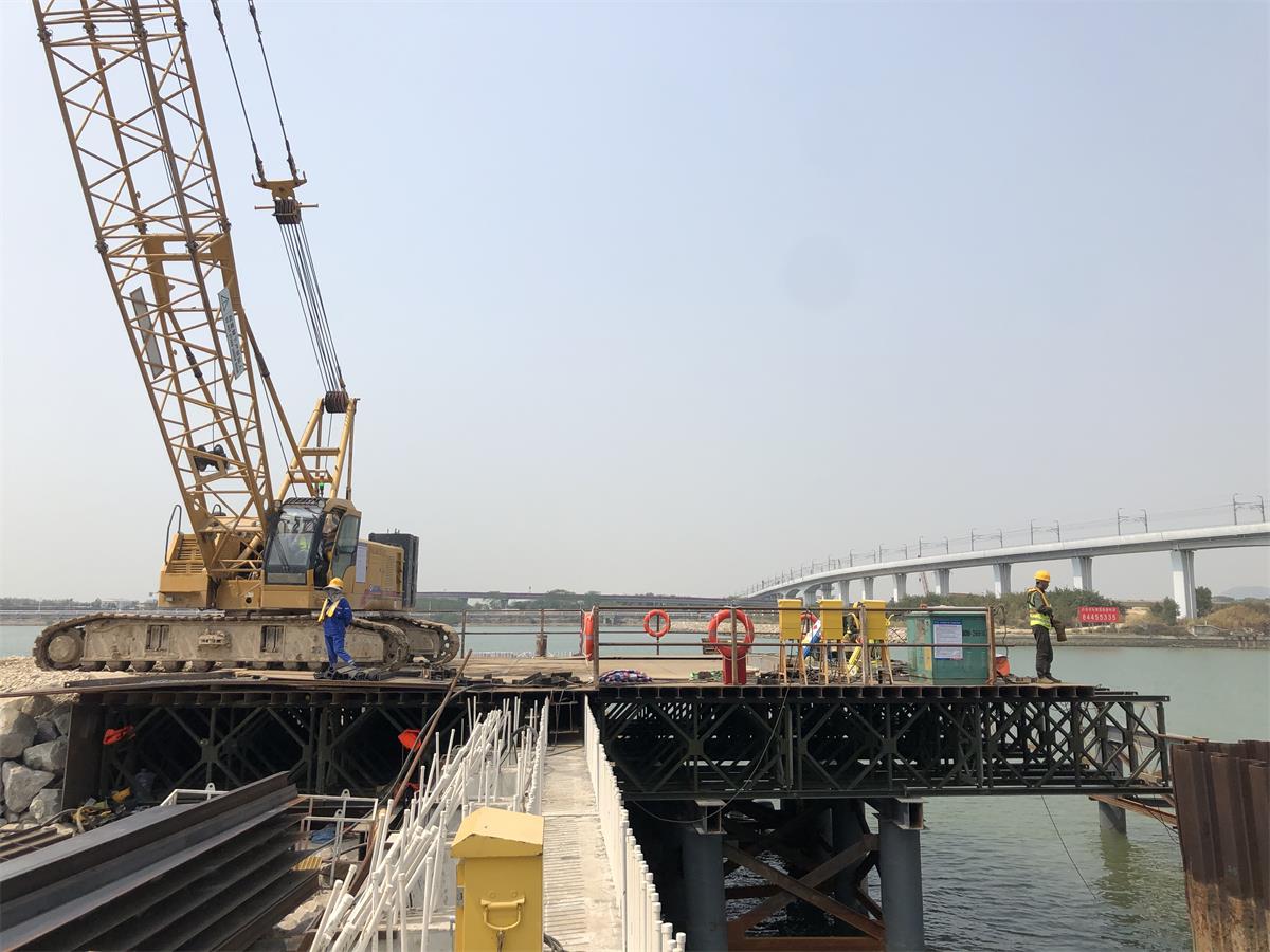湖南浩潤路橋機(jī)械有限公司,郴州公路鋼橋設(shè)計制造加工,郴州鋼管樁橋梁設(shè)計制造加工 湖南浩潤路橋機(jī)械有限公司,郴州公路鋼橋設(shè)計制造加工,郴州鋼管樁橋梁設(shè)計制造加工