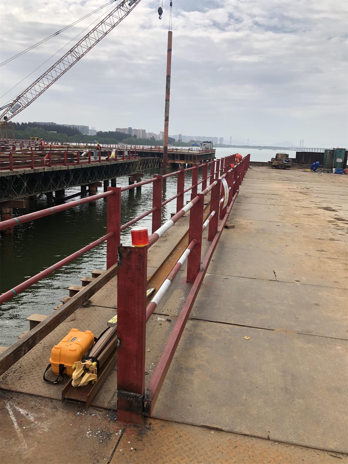湖南浩潤路橋機(jī)械有限公司,郴州公路鋼橋設(shè)計制造加工,郴州鋼管樁橋梁設(shè)計制造加工 湖南浩潤路橋機(jī)械有限公司,郴州公路鋼橋設(shè)計制造加工,郴州鋼管樁橋梁設(shè)計制造加工